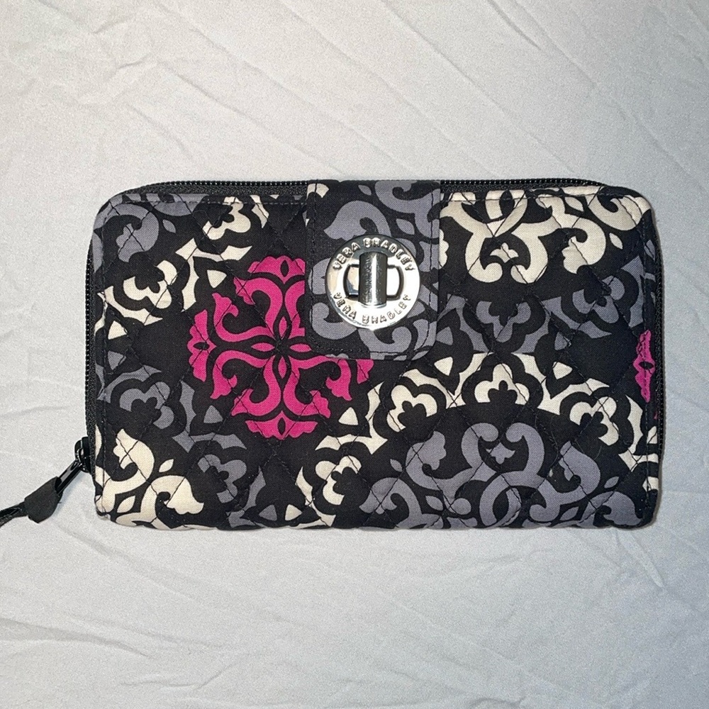 NWOT Vera Bradley Canterberry Magenta Turn Lock Zip Wallet